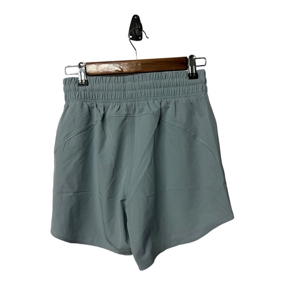 NWT Under Armour Women's Flex Woven Shorts 5” harbor blue - Picture 7 of 9